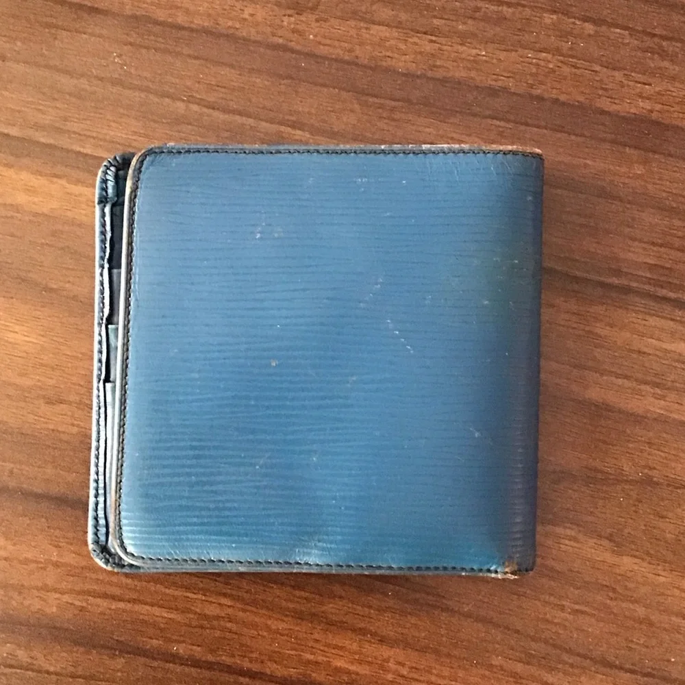 Louis Vuitton Blue Epi Leather Men's Wallet